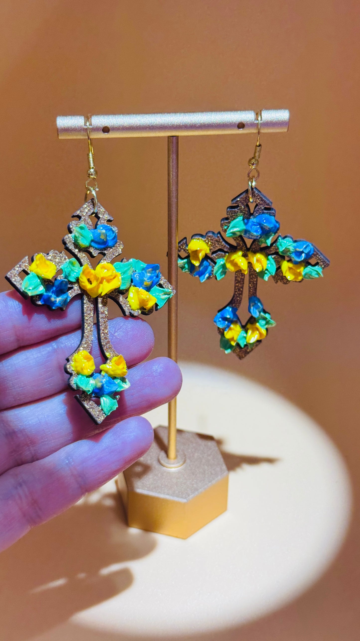 #52 Earrings: Cross