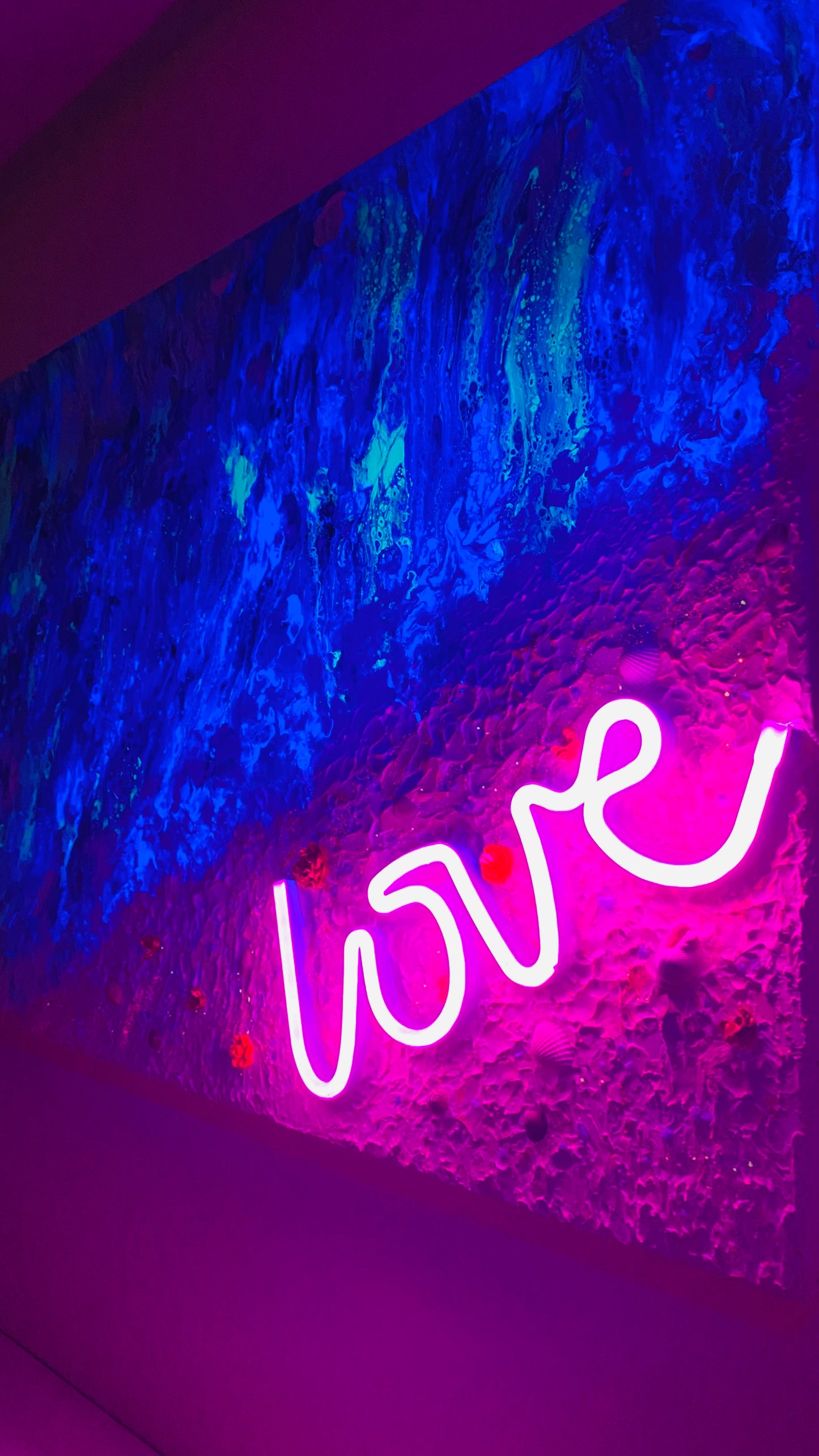 Love As Deep As The Ocean 深深的愛